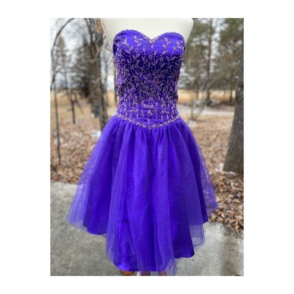 1980s Prom Dress Sweetheart Neck Beaded Bodice Tulle Layered Skirt Fit & Flare - Picture 14 of 14